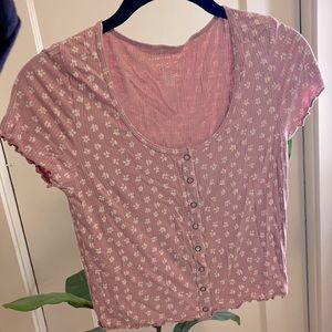 American Eagle floral cropped tee